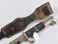 Extraseitengewehr KS98 , Scheide Originallack, ungereinigtes Stück, im Koppelschuh