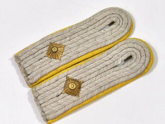 Heer, Paar Schulterklappen für einen Offizier der Nachrichtentruppe