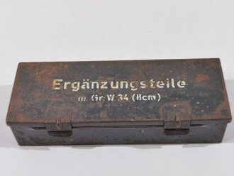 Kasten "Ergänzungsteile Gr.W.34 ( 8cm)". Originallack, ungereinigtes Stück