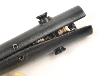 Hülsenentferner 42 für MG42 der Wehrmacht. Original brüniert, sehr guter Zustand