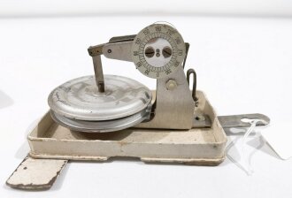 Radiosonde /  Wettersonde für Messballone der Wehrmacht. Kleine Ausführung, vermutlich nur ein Teil einer grösseren Apparatur. Seltenes Stück in gutem Zustand