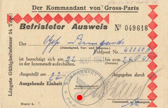 "Befristeter Ausweis" für den Aufenthalt in der Innenstadt von Gross-Paris, 22. August 1941, ca. 9 x 13,5 cm , guter Zustand