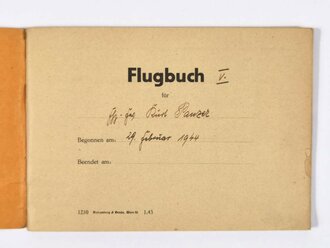 Flugbuch des Flugzeugführers "K. Panzer", Seeaufklärungs-Gruppe, mit 126  bestätigten Flügen bis 26.9.1944, ca. 14,5 x 20,5 cm, gebraucht, guter Zustand