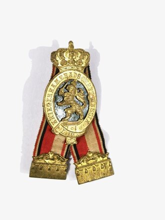 Hessen, Kriegerkameradschaft Hassia, Mitgliedsabzeichen mit Band, 57 mm, guter Zustand