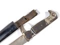 1.Weltkrieg  Grabendolch , ungereinigtes Stück , die Scheide original lackiert