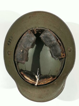 1.Weltkrieg Stahlhelm Modell 1916, feldgrauer Originallack, originales Innenfutter, dieses defekt. In allen Teilen originales Stück