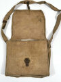 Russland höchstwahrscheinlich 2. Weltkrieg, mir unbekannte Tasche mit Trageriemen, ca. 10 x 26 x 32 cm, gebraucht