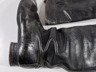 Russland höchstwahrscheinlich 2. Weltkrieg, Paar Stiefel für Mannschaften, getragenes Paar, Sohlenlänge 29 cm, ungereinigt