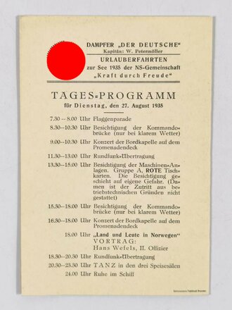 NSG KdF, Konvolut Dampfer "Der Deutsche", 2 Kofferaufkleber/Vignetten, Preisliste für Getränke und Tabakwaren sowie Ansichtskarte mit Speisefolge, 27.08.1935, ca. DIN A5, Vignetten 11,5 und 14,5 cm, sehr guter Zustand