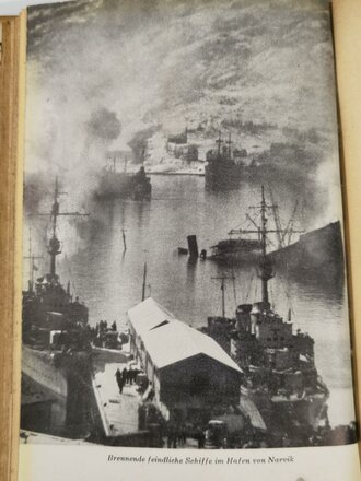 "Der Heldenkampf um Narvik", Otto Mielke,1940, 207 Seiten, ca. DIN A5, Schutzumschlag verschlissen, Stockflecken