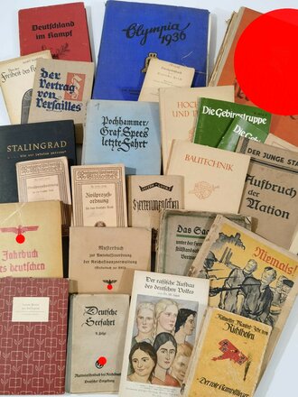 Konvolut Literatur, nicht auf Vollständigkeit und Zustand geprüft