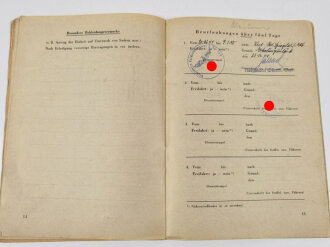 Luftwaffenhelfer Personalbuch "Kriegshilfseinsatz Luftwaffe" und Personalausweis eines 16 jährigen HJ Angehörigen (HJ Bann 868), Schwere Flakabteilun 568, Waldshut, Diensteintritt am 1. August 1944, ca. DIN A5, guter gebrauchter Zustand