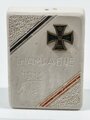1.Weltkrieg, Erinnerungsgegenstand aus weisser Kreide " Champagne 1916" mit aufgelegten Eisernen Kreuz aus Metall. Gesamthöhe 58mm
