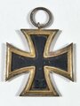 Eisernes Kreuz 2.Klasse 1939, Hersteller L/11 im Bandring für Deumer Lüdenscheid. Magnetisches Stück , schwärzung des Hakenkreuz 100%