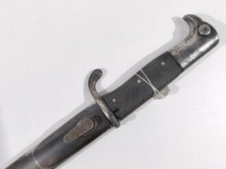 Preussen, kurzes Seitengewehr M1898 mit ausgeschriffenem Sägerücken. Gereinigtes Kammerstück von Hörster Solingen