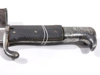 Preussen, kurzes Seitengewehr M1898 mit ausgeschriffenem Sägerücken. Gereinigtes Kammerstück von Hörster Solingen