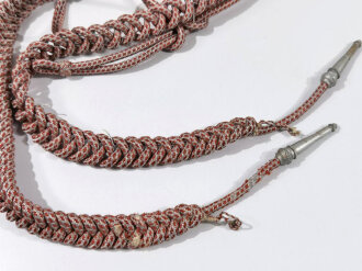 Heer, Paradefangschnur für einen Musikmeister, silberfaden mit roten Durchzügen. guter Zustand, selten