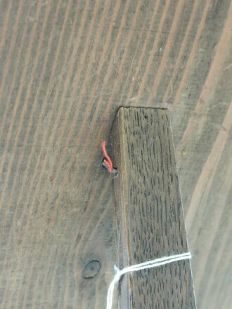 Fliegerei 1. Weltkrieg, dekorativer Bilderrahmen aus Propellerblatt in gutem Zustand. Ich habe den Rahmen nicht geöffnet, gehe aber davon aus das die Fotos NICHT original sind. Der Rahmen in gutem Zustand, Gesamthöhe 44cm