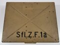 Transportkasten zum Selbstfahrlafetten Zielfernrohr "Sfl.Z.F.1a" für Sturmgeschütze der Wehrmacht. Originallack, guter Zustand