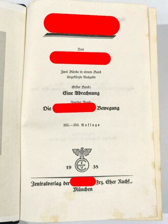 Adolf Hitler "Mein Kampf" Ausgabe von 1938, Goldschnitt oben, eingeprägtes Wappen einer Stadt an der Küste. Guter Zustand