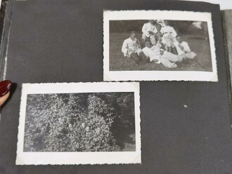 Reichsarbeitsdienst Abteilung 2/283, Fotoalbum eines Angehörigen mit 30 Fotos sowie eingeklebtem Ärmelabzeichen