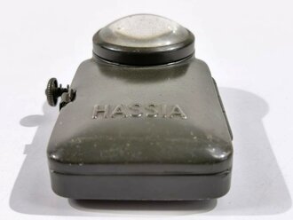 Taschenlampe " Hassia" frühe Wehrmacht, feldgrauer Originallack, Funktion nicht geprüft