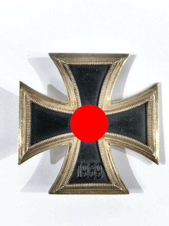 Eisernes Kreuz 1.Klasse 1939. Nicht magnetisch, schwärzung des Hakenkreuzes 100%