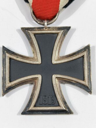 Eisernes Kreuz 2.Klasse 1939. Hersteller "65" auf der Nadel für Klein & Quenzer. Schwärzung des Hakenkreuz 100% , magnetisch