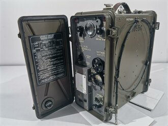 Tschechoslowakei, Tornisterfunkgerät R-109D. Originallack, Optisch einwandfrei, Funktion nicht geprüft