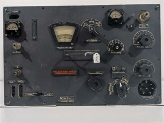 80 Watt Sender a datiert 1942 ( für Panzerspähwagen und Schützenpanzer) , Originallack, zum Teil verbastelt