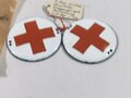 1.Weltkrieg , Paar emaillierte Kragenspiegelabzeichen für Sanitäter/ Krankenpflege, Durchmesser je 42mm