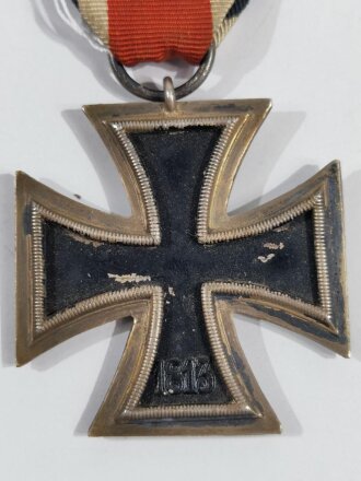 Eisernes Kreuz 2.Klasse 1939 , Hersteller "19" im Bandring für Wiedmann Frankfurt, ungereinigtes Stück, magnetisch