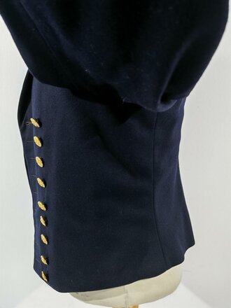 Reichs- Kriegsmarine, dunkelblaue Paradejacke in sehr gutem Zustand, Kammerstück von 1935