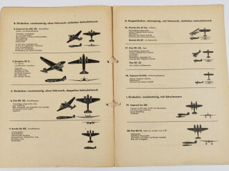 "Erkennungsdienst der Kriegsmarine" etwa 20 Ausgaben, die meisten von 1944