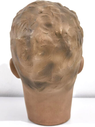 Kopf einer alten Schaufensterfigur aus Kunststoff