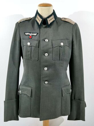 Wehrmacht Heer , Feldbluse für einen Offizier der Infanterie. Getragenes Stück, die Effekten original vernäht