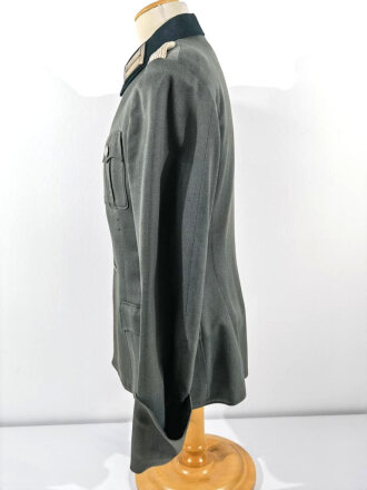 Wehrmacht Heer , Feldbluse für einen Offizier der Infanterie. Getragenes Stück, die Effekten original vernäht