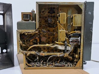 U.S. 1944 dated Signal Corps Radio Receiver BC-603-D, used in armoured Vehicles. Original paint, function not checked