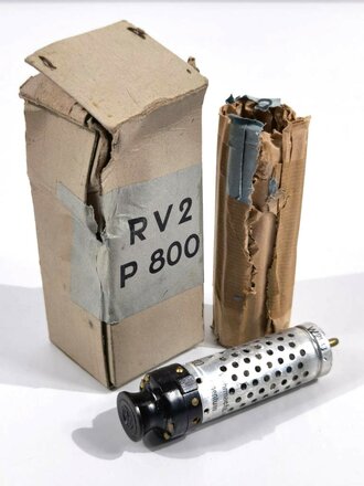 Röhre RV 2 P 800, Originalverpackt, Funktion nicht...