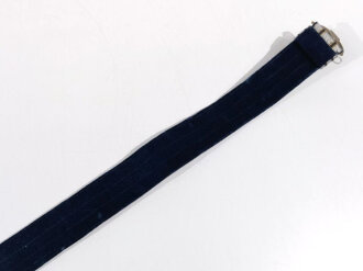 Paradefeldbinde für Angehörige des Diplomatischen Korps. Die Feldbinde selbst ist steif aber sonst in sehr gutem Zustand. Gesamtlänge 109cm