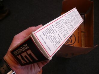 Paket "LUX" Seifenflocken, Neuwertig aus der Originalverpackung, 1 Pack, 1 piece out of the original cardboard box