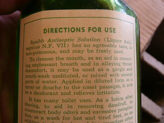 US Army WWII, Mounthwash, "Squibb Antiseptic Solution", unopened bottle, out of the original 1944 dated box, 1 piece