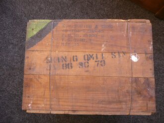 US Army WWII, Mouthwash Squibb Antiseptic Solution, unopened wood box with 48 bottles ,May 1945 dated box ( see item 9975 )