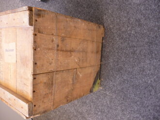 US Army WWII, Mouthwash "Squibb Antiseptic Solution", unopened wood box with 48 bottles ,May 1945 dated box ( see item 9975 )