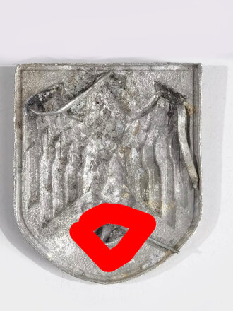 Heer, Adlerschild für den Tropenhelm aus Aluminium, Originallack