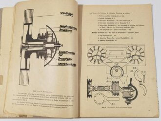 Merkheft für Kraftfahrausbildung "Gepanzerte Selbstfahrlafette für Sturmgeschütz 7,5cm Kanone" datiert 1942. Din A4, 49 Seiten, komplett, Deckblatt lose