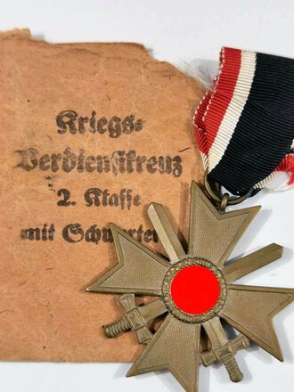 Kriegsverdienstkreuz 2.Klasse mit Schwertern  am Band, in defekter Tüte von Ph. Türks Wwe. Wien XVI